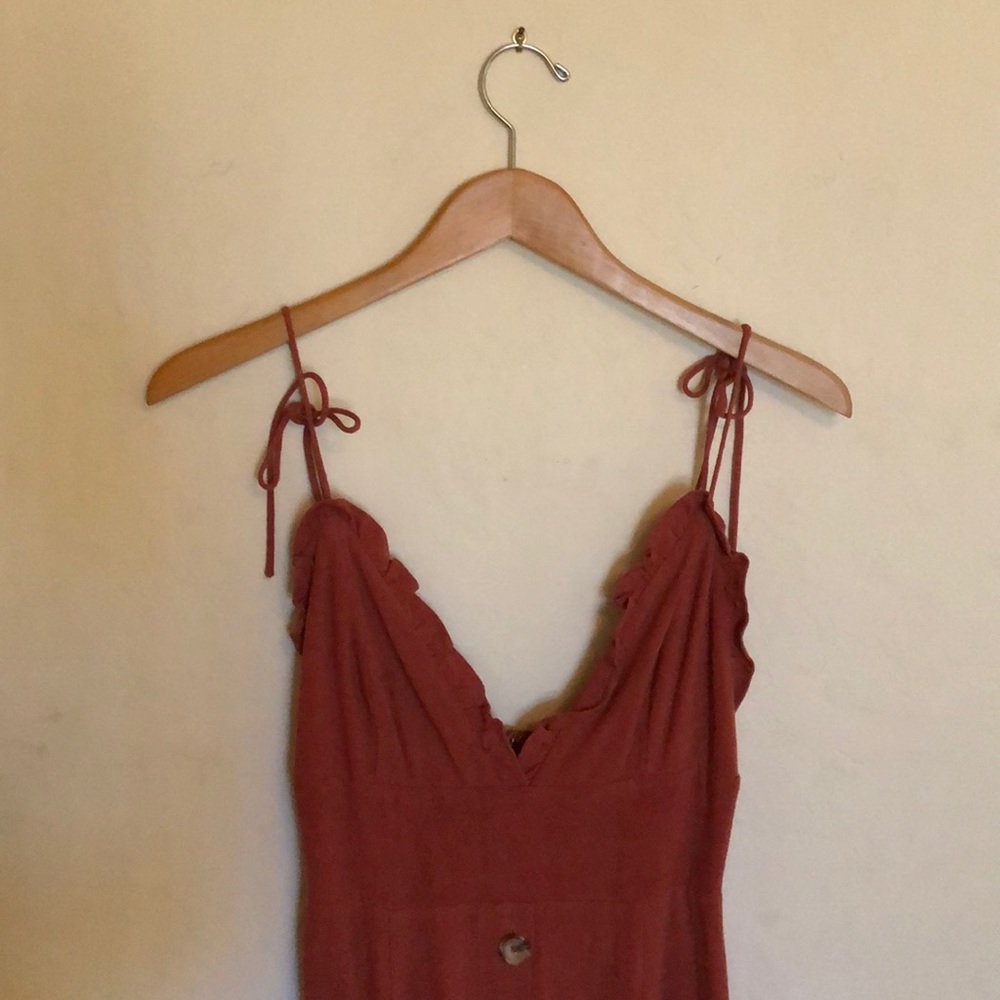 Lulu’s Linen burnt Orange midi dress